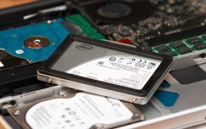 Có nên nâng cấp SSD cho máy tính không?
