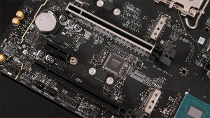 PCIe lane bị chia ảnh hưởng GPU thế nào?