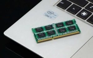 VRAM và RAM giới hạn laptop như thế nào?